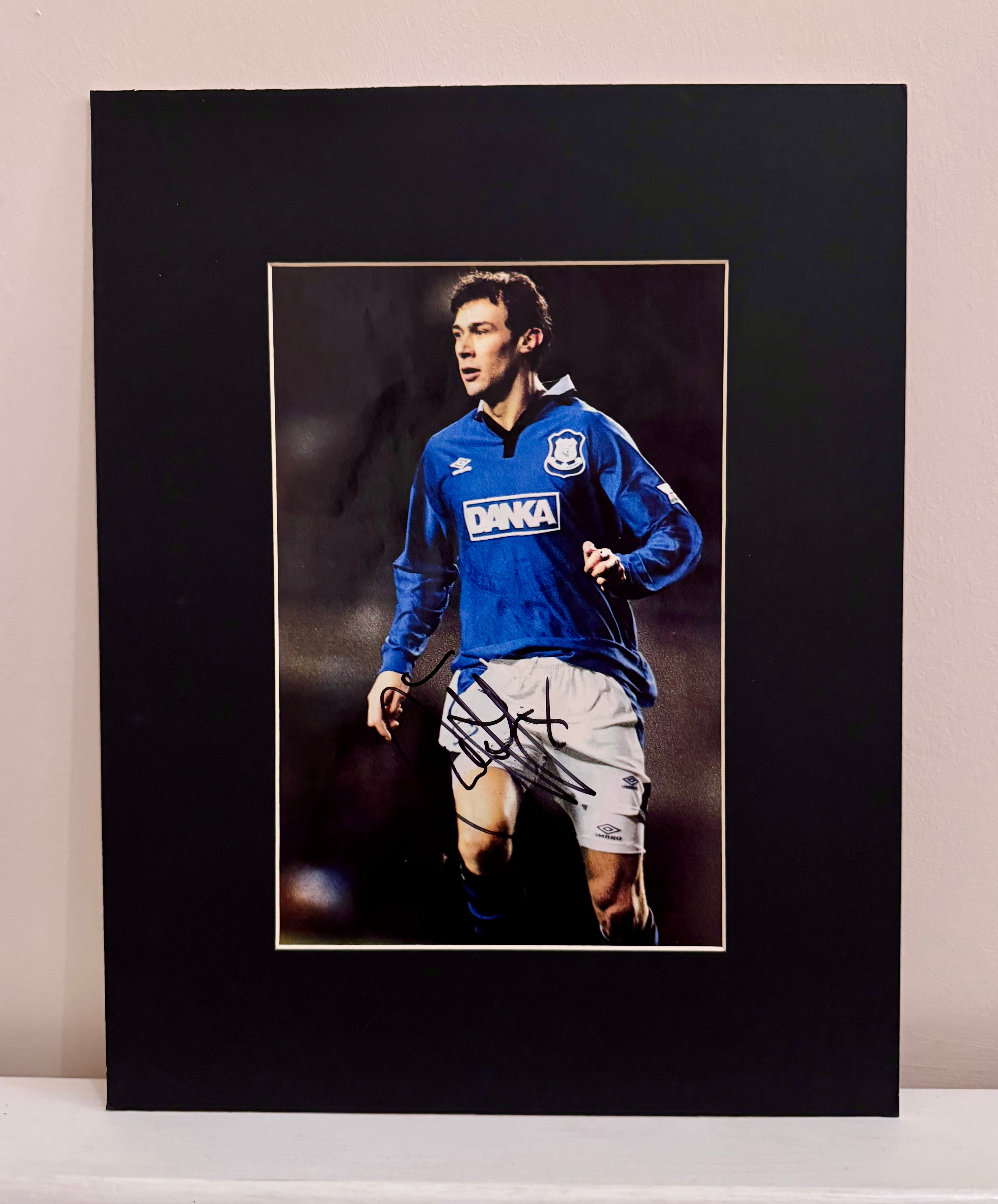 Signed & Mounted Duncan Ferguson Magazine Cut Out Page